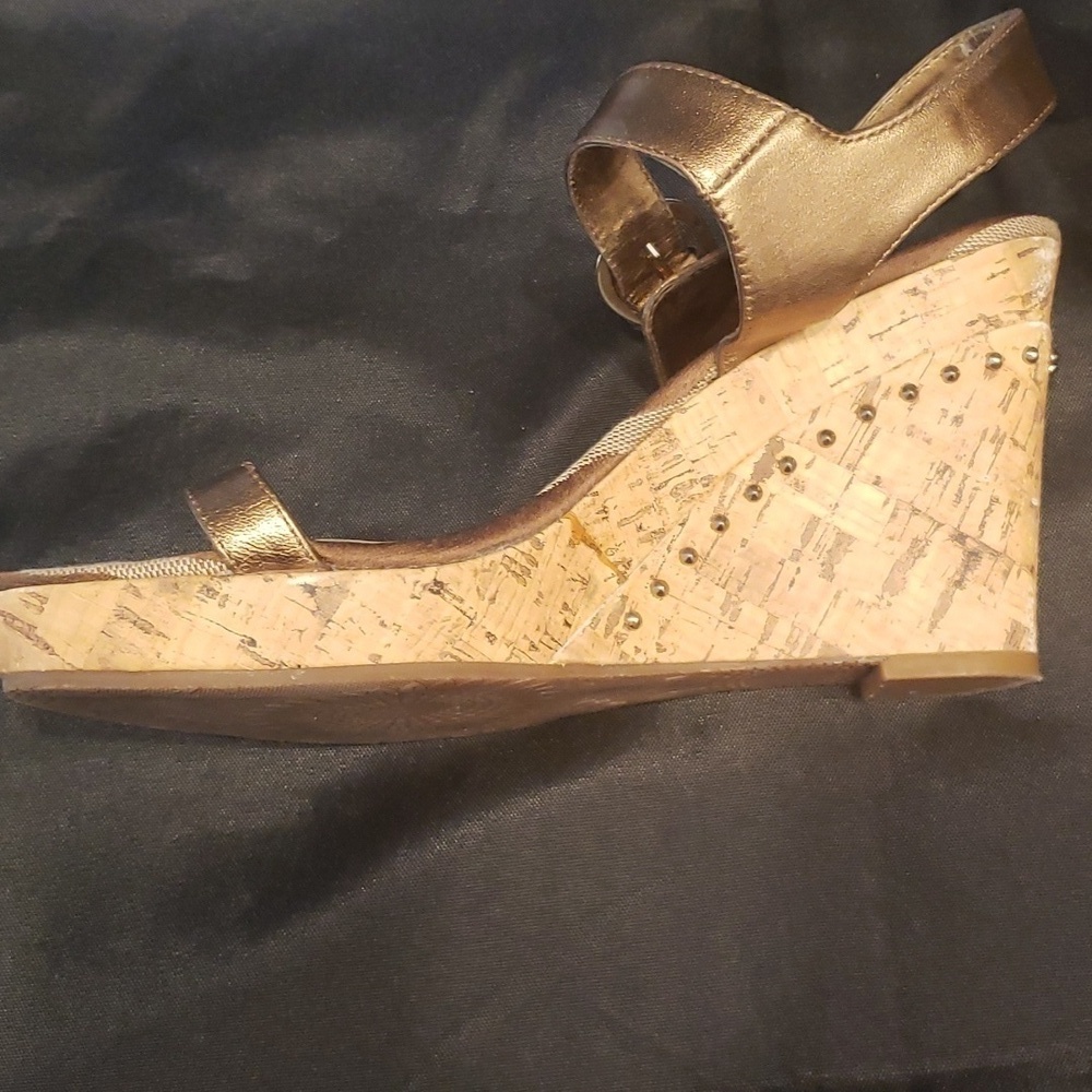 Anne Klein Finella cork heeled sandal in bronze - Picture 6 of 11